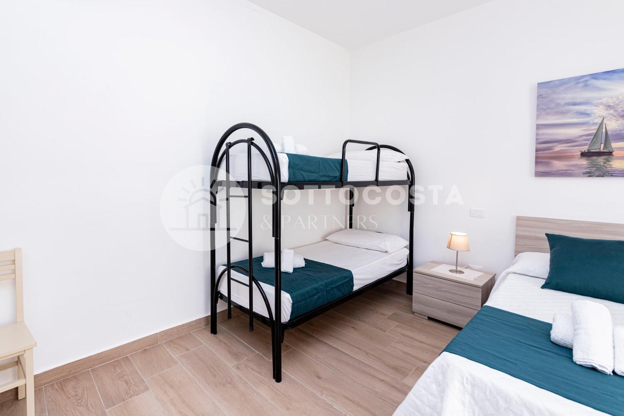 Lory'S House Hotel Порто Чезарео Екстериор снимка